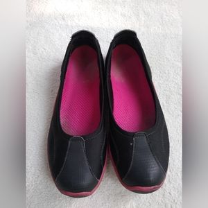 Vans slip on sneakers